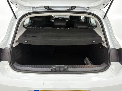 Renault Clio 1.0 TCe Zen / 6 Versn. / 5Drs. / Pdc./ Airco / Navigatie / Radio multimedia / Apk 04-2027 ActivLease financial lease