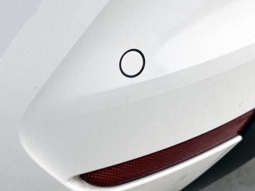 Renault Clio 1.0 TCe Zen / 6Versn. / 5drs./ Pdc./ Airco / Navigatie / Radio multimedia / Apk 04-2027 ActivLease financial lease