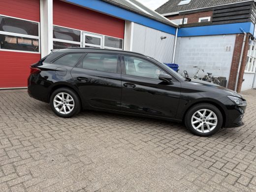 Seat Leon Sportstourer 1.0 eTSI 111 PK | Style Business Intense | Automaat | ActivLease financial lease