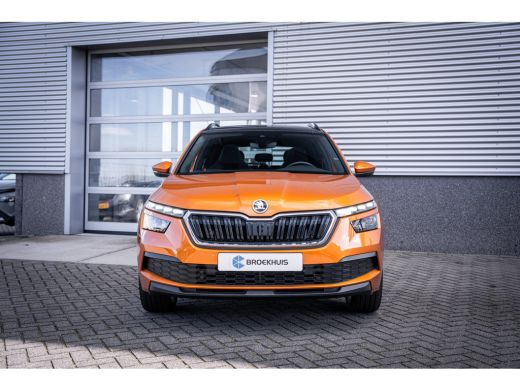 Skoda Kamiq 1.0 TSI Sport Business | Achteruitrijcamera | Full-LED koplampen | Lichtmetalen velgen 18" ActivLease financial lease