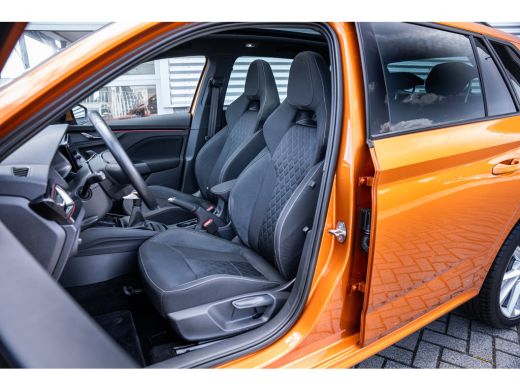 Skoda Kamiq 1.0 TSI Sport Business | Achteruitrijcamera | Full-LED koplampen | Lichtmetalen velgen 18" ActivLease financial lease