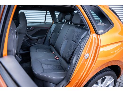 Skoda Kamiq 1.0 TSI Sport Business | Achteruitrijcamera | Full-LED koplampen | Lichtmetalen velgen 18" ActivLease financial lease