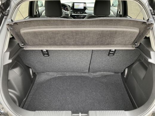 Suzuki Swift 1.2 Style Smart Hybrid | Automaat | Nieuw | Direct uit voorraad leverbaar | Climate Control | App... ActivLease financial lease