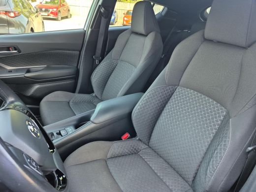 Toyota C-HR 1.8 Hybrid Active | Navigatie | Apple CarPlay/Android auto || Achteruitrijcamera ActivLease financial lease