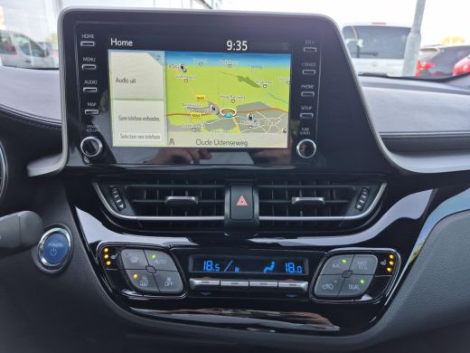 Toyota C-HR 1.8 Hybrid Active | Navigatie | Apple CarPlay/Android auto || Achteruitrijcamera ActivLease financial lease