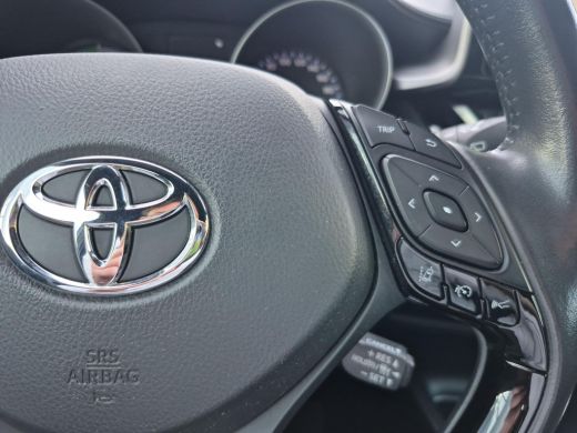 Toyota C-HR 1.8 Hybrid Active | Navigatie | Apple CarPlay/Android auto || Achteruitrijcamera ActivLease financial lease
