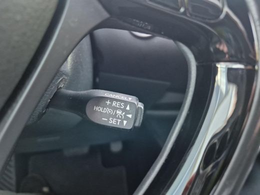 Toyota C-HR 1.8 Hybrid Active | Navigatie | Apple CarPlay/Android auto || Achteruitrijcamera ActivLease financial lease