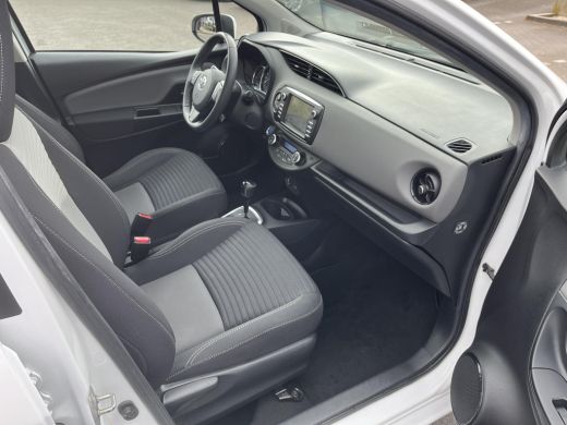 Toyota Yaris 1.5 Hybrid Aspiration | Navigatie | Achteruitrijcamera | Cruise control ActivLease financial lease