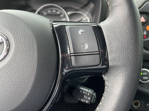 Toyota Yaris 1.5 Hybrid Aspiration | Navigatie | Achteruitrijcamera | Cruise control ActivLease financial lease