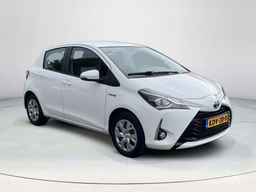 Toyota Yaris 1.5 Hybrid Aspiration | Navigatie | Achteruitrijcamera | Cruise control ActivLease financial lease