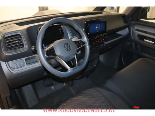 Volkswagen ID. Buzz Cargo Cargo 77kWh 3-ZITS / TREKHAAK / LED / CARPLAY ActivLease financial lease