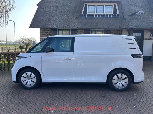 Volkswagen ID. Buzz Cargo Cargo 77kWh 3-ZITS / TREKHAAK / LED / CARPLAY ActivLease financial lease