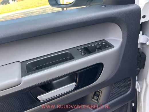 Volkswagen ID. Buzz Cargo Cargo 77kWh 3-ZITS / TREKHAAK / LED / CARPLAY ActivLease financial lease