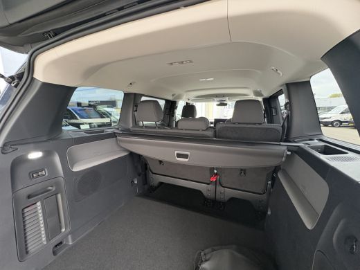 Volkswagen ID. Buzz Pro Bulli Limited 286 PK | 79 kWh | 5 Zits | Trekhaak | 20" Velgen | Navigatie ActivLease financial lease