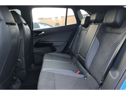 Volkswagen ID.4 Limited Edition Inclusief &euro;2000,- inruilvoordeel | Trekhaak | 'App-Connect' draadloze smartphone ... ActivLease financial lease