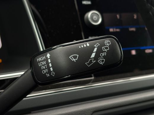 Volkswagen Polo R-Line Edition | 'App-Connect' draadloze smartphone integratie | Achterlichten LED | Afstandscont... ActivLease financial lease