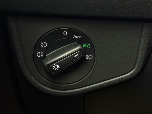 Volkswagen Polo R-Line Edition | 'App-Connect' draadloze smartphone integratie | Achterlichten LED | Afstandscont... ActivLease financial lease