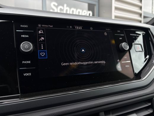 Volkswagen Polo R-Line Edition | 'App-Connect' draadloze smartphone integratie | Achterlichten LED | Afstandscont... ActivLease financial lease