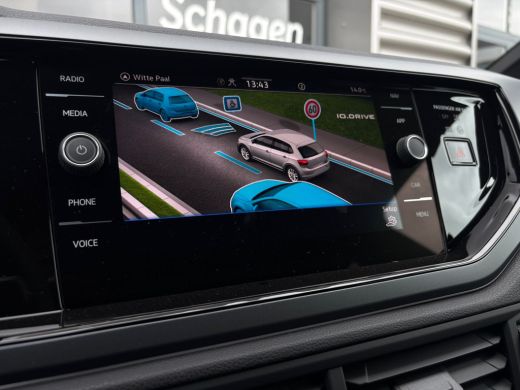 Volkswagen Polo R-Line Edition | 'App-Connect' draadloze smartphone integratie | Achterlichten LED | Afstandscont... ActivLease financial lease