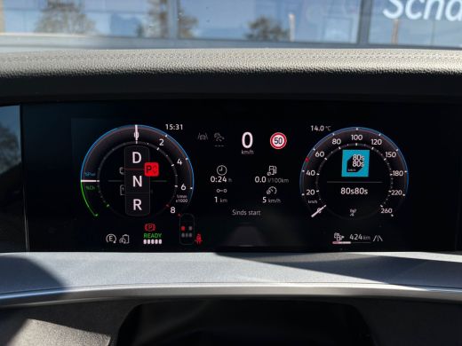 Volkswagen Tayron R-Line Edition | 'App-Connect' draadloze smartphone integratie | Automatische afstandsregeling (A... ActivLease financial lease