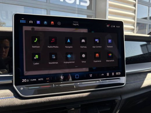 Volkswagen Tayron R-Line Edition | 'App-Connect' draadloze smartphone integratie | Automatische afstandsregeling (A... ActivLease financial lease