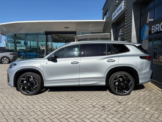 Volkswagen Tayron R-Line Edition | 'App-Connect' draadloze smartphone integratie | Automatische afstandsregeling (A... ActivLease financial lease