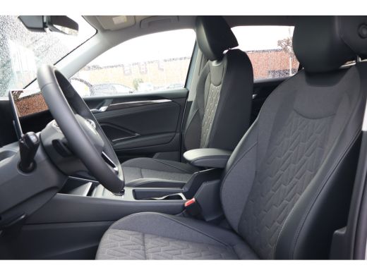 Volkswagen Tiguan Life Edition - eHybrid | 'App-Connect' draadloze smartphone integratie | Achteruitrijcamera (Rear... ActivLease financial lease