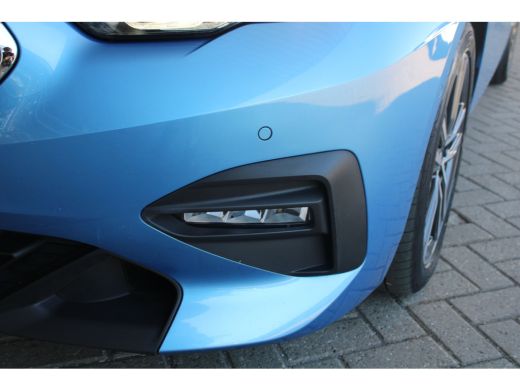 BMW 2 Serie Gran Coup&eacute; 218i High Executive |Schuif-kanteldak | Achteruitrijcamera | Trekhaak | Keyless start ... ActivLease financial lease