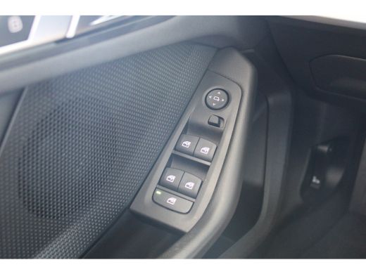 BMW 2 Serie Gran Coup&eacute; 218i High Executive |Schuif-kanteldak | Achteruitrijcamera | Trekhaak | Keyless start ... ActivLease financial lease