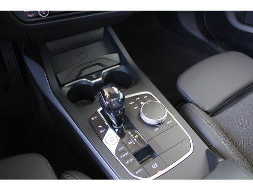 BMW 2 Serie Gran Coup&eacute; 218i High Executive |Schuif-kanteldak | Achteruitrijcamera | Trekhaak | Keyless start ... ActivLease financial lease