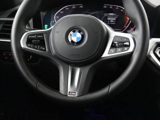 BMW 3 Serie 318i Luxury Line | Sportstoelen | Leder | Carplay | Live Cockpit | Sfeerverlichting | Trekhaak | ... ActivLease financial lease