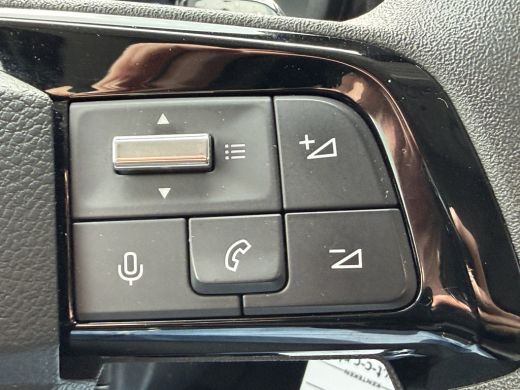 Citroën &euml;-Berlingo 136 L2 50 kWh (Camera - Parkeersensoren V+A - Laadruimte betimmering - Navigatie - Apple Carplay ... ActivLease financial lease