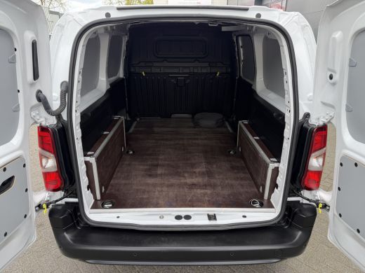 Citroën &euml;-Berlingo 136 L2 50 kWh (Camera - Parkeersensoren V+A - Laadruimte betimmering - Navigatie - Apple Carplay ... ActivLease financial lease