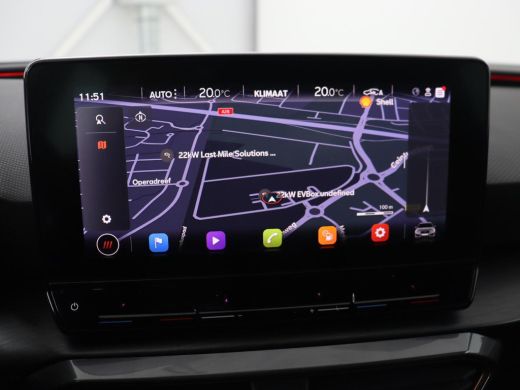 CUPRA Leon 1.4 e-Hybrid VZ Business | 245pk | SOH 92% | Trekhaak | Carplay | Adaptive cruise | Sportstoelen ... ActivLease financial lease