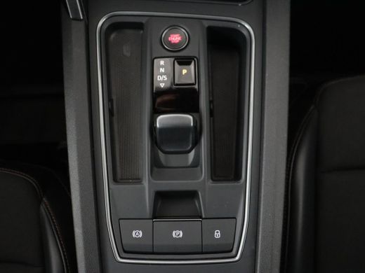 CUPRA Leon 1.4 e-Hybrid VZ Business | 245pk | SOH 92% | Trekhaak | Carplay | Adaptive cruise | Sportstoelen ... ActivLease financial lease