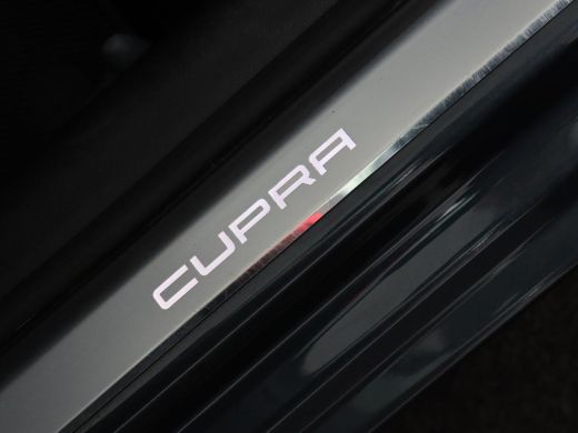 CUPRA Leon 1.4 e-Hybrid VZ Business | 245pk | SOH 92% | Trekhaak | Carplay | Adaptive cruise | Sportstoelen ... ActivLease financial lease