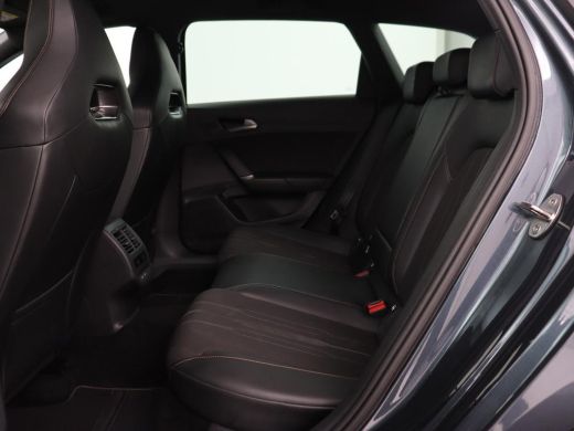 CUPRA Leon 1.4 e-Hybrid VZ Business | 245pk | SOH 92% | Trekhaak | Carplay | Adaptive cruise | Sportstoelen ... ActivLease financial lease