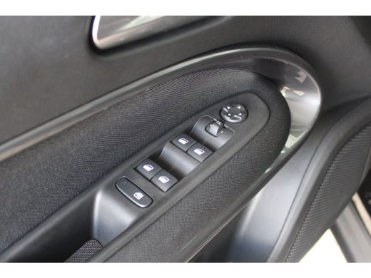 Fiat 600 1.2 Hybrid Urban | 8 Jaar garantie | LED | Cruise control | Apple Carplay/ Android Auto | ActivLease financial lease