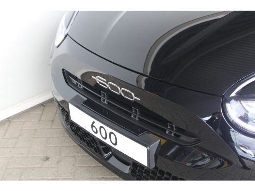 Fiat 600 1.2 Hybrid Urban | 8 Jaar garantie | LED | Cruise control | Apple Carplay/ Android Auto | ActivLease financial lease