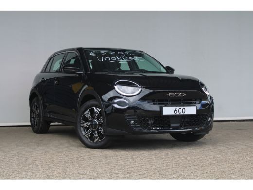 Fiat 600 1.2 Hybrid Urban | 8 Jaar garantie | LED | Cruise control | Apple Carplay/ Android Auto | ActivLease financial lease