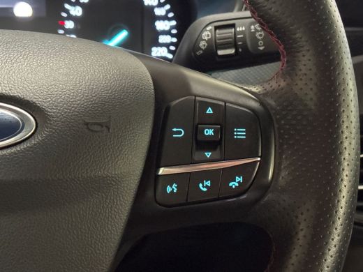 Ford Focus 1.0 EcoBoost ST Line (APPLE CARPLAY, GROOT NAVI, CLIMATE, STUUR/STOELVERWARMING, KEYLESS, SPORTST... ActivLease financial lease