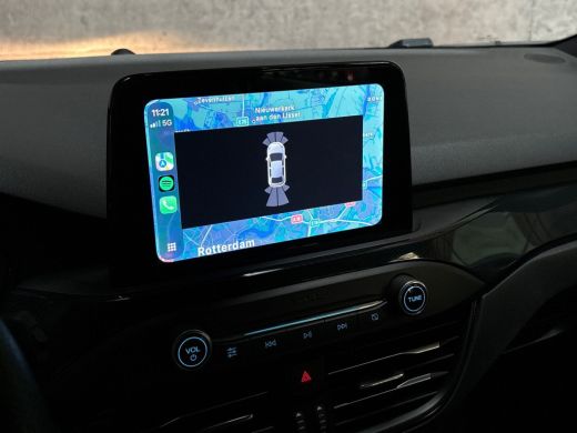 Ford Focus 1.0 EcoBoost ST Line (APPLE CARPLAY, GROOT NAVI, CLIMATE, STUUR/STOELVERWARMING, KEYLESS, SPORTST... ActivLease financial lease