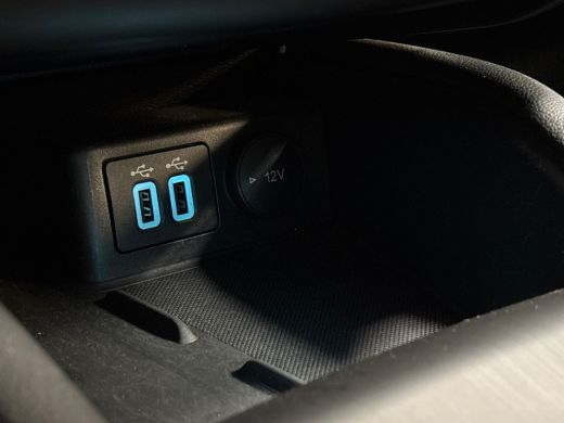 Ford Focus 1.0 EcoBoost Titanium X Automaat (VIRTUAL COCKPIT, APPLE CARPLAY, GROOT NAVI, KEYLESS, CAMERA, SP... ActivLease financial lease