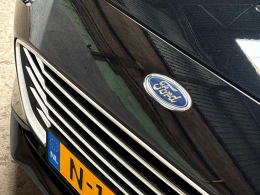 Ford Focus 1.0 EcoBoost Titanium X Automaat (VIRTUAL COCKPIT, APPLE CARPLAY, GROOT NAVI, KEYLESS, CAMERA, SP... ActivLease financial lease