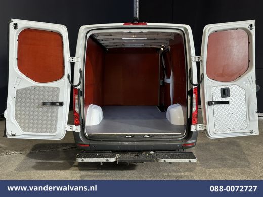 Mercedes-Benz Sprinter 316 CDI 164pk 3500kg Trekhaak L2H1 Euro6 Airco | Camera | Apple Carplay | Cruisecontrol Android A... ActivLease financial lease