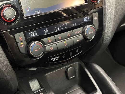 Nissan QASHQAI 1.2 N-Connecta (PANORAMADAK, NAVIGATIE, 360 CAMERA, GETINT GLAS, KEYLESS, SPORTSTOELEN, CRUISE, P... ActivLease financial lease