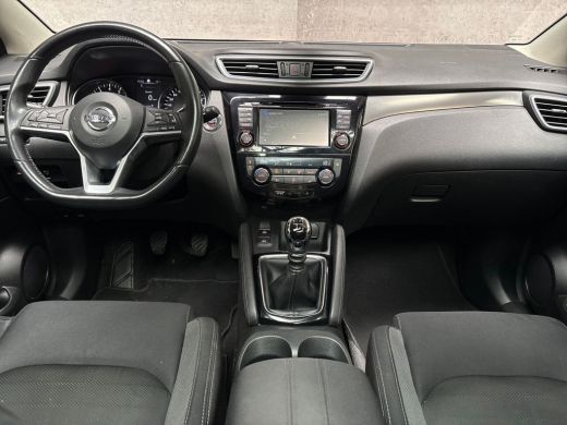 Nissan QASHQAI 1.2 N-Connecta (PANORAMADAK, NAVIGATIE, 360 CAMERA, GETINT GLAS, KEYLESS, SPORTSTOELEN, CRUISE, P... ActivLease financial lease
