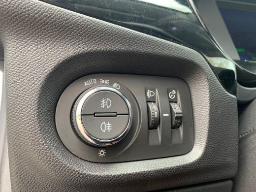 Opel Corsa-e Elegance 50 kWh Airco | Camera | Cruise Control | DAB | Keyless | LED | LMV 16" | Navi | Stoel-st... ActivLease financial lease