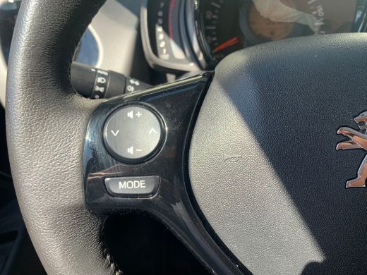 Peugeot 108 1.0 e-VTi Allure Airco | AppleCarplay | Android Auto | Camera | Chroom | DAB | LMV 15" | ActivLease financial lease