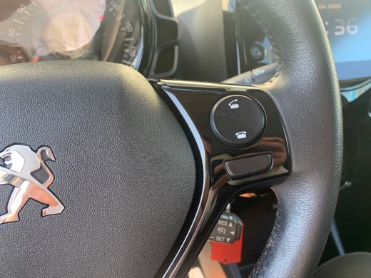 Peugeot 108 1.0 e-VTi Allure Airco | AppleCarplay | Android Auto | Camera | Chroom | DAB | LMV 15" | ActivLease financial lease